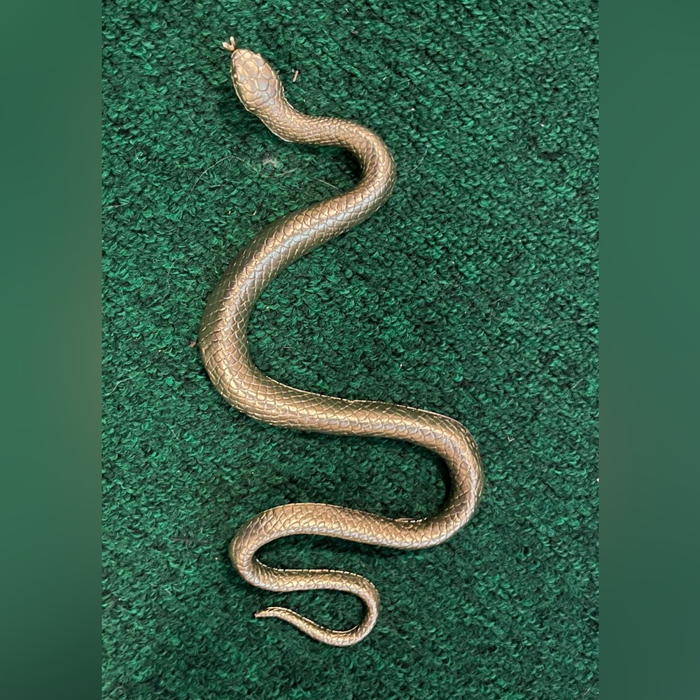 Retro style gold snake